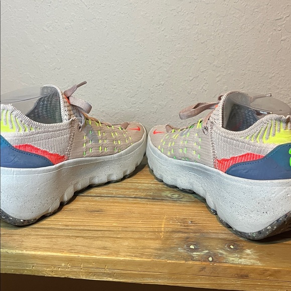 NWOB Nike Space Hippie 04 Sneakers Women’s Size 6.5 - Picture 7 of 9